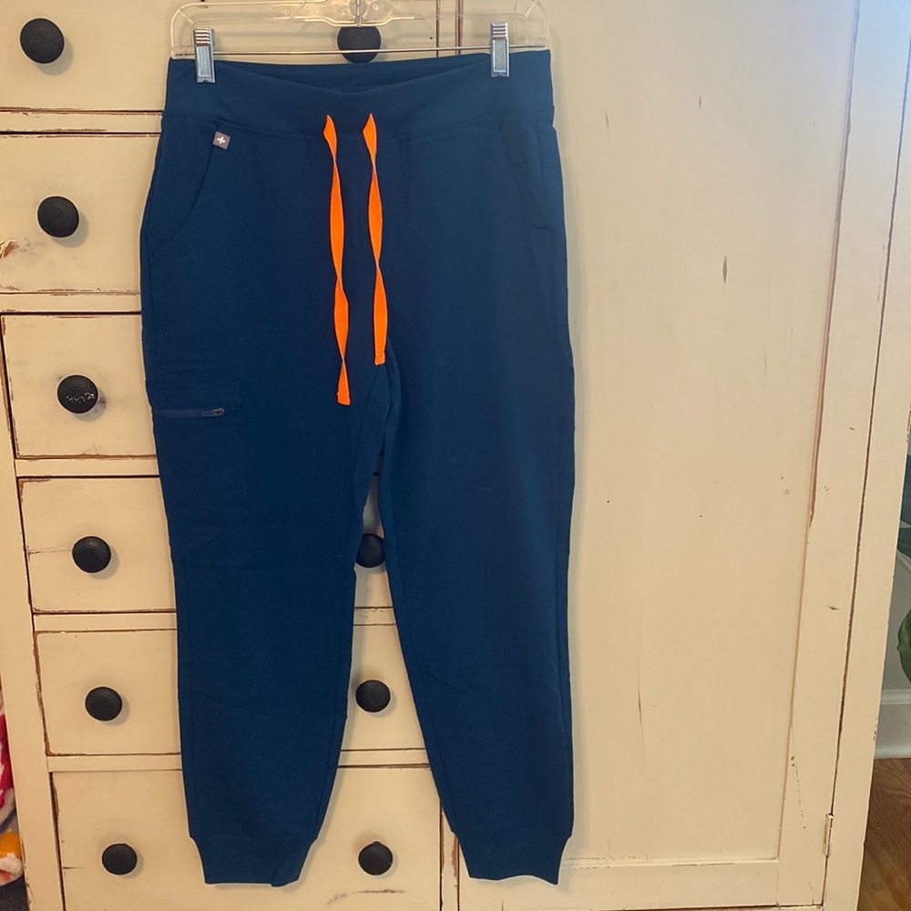FIGS Zamora Jogger Scrub Pants